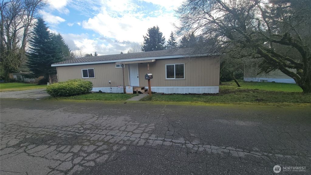Photo of 11517 155 Avenue SE, Renton, WA 98059 (MLS # 2488147)