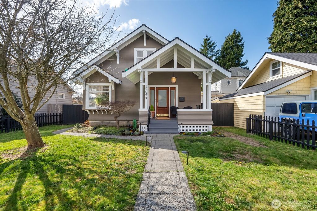 Photo of 1906 Lombard Avenue, Everett, WA 98201 (MLS # 2353982)