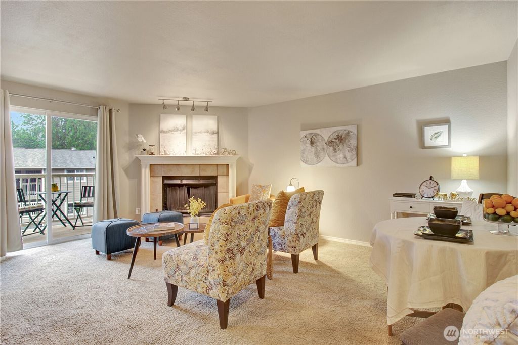 Photo of 1126 N 198th ST #B-302, Shoreline, WA 98133 (MLS # 2532851)