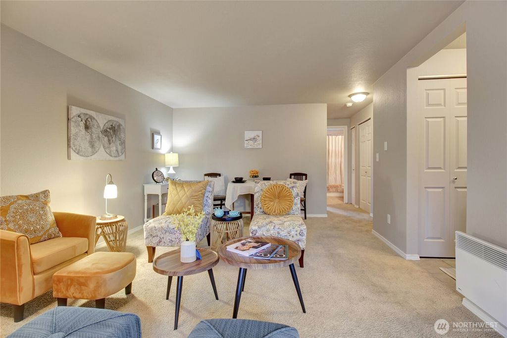 Photo of 1126 N 198th ST #B-302, Shoreline, WA 98133 (MLS # 2532851)