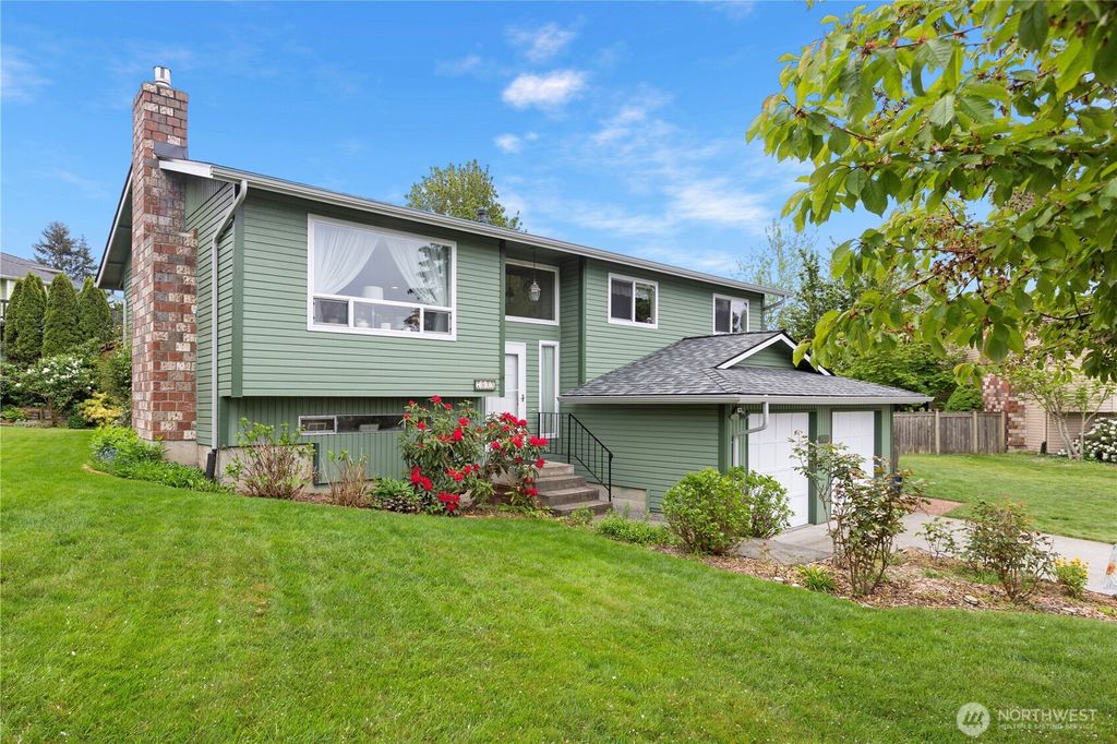 Photo of 7029 49th Avenue W, Mukilteo, WA 98275 (MLS # 2522461)