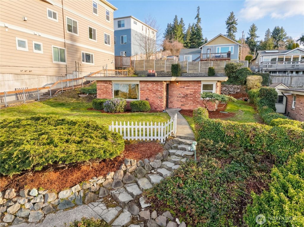 Photo of 6410 NE 181st Street, Kenmore, WA 98028 (MLS # 2489254)