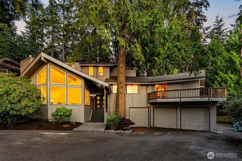 Photo of 7016 165th Place SW, Edmonds, WA 98026 (MLS # 2567572)