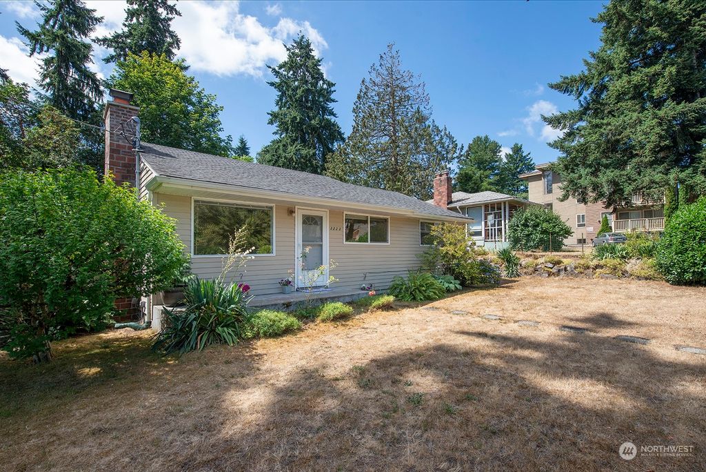 Photo of 3223 NE 120th Street, Seattle, WA 98125 (MLS # 2144183)