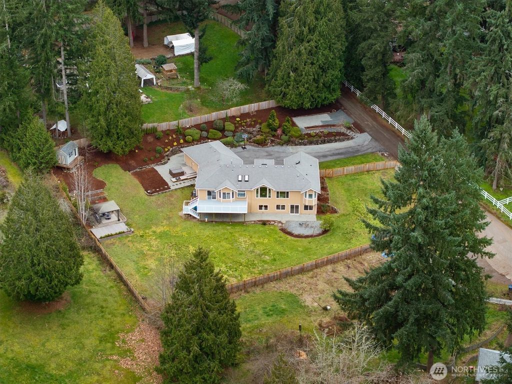 Photo of 22910 NE 76th Street, Redmond, WA 98053 (MLS # 2481252)