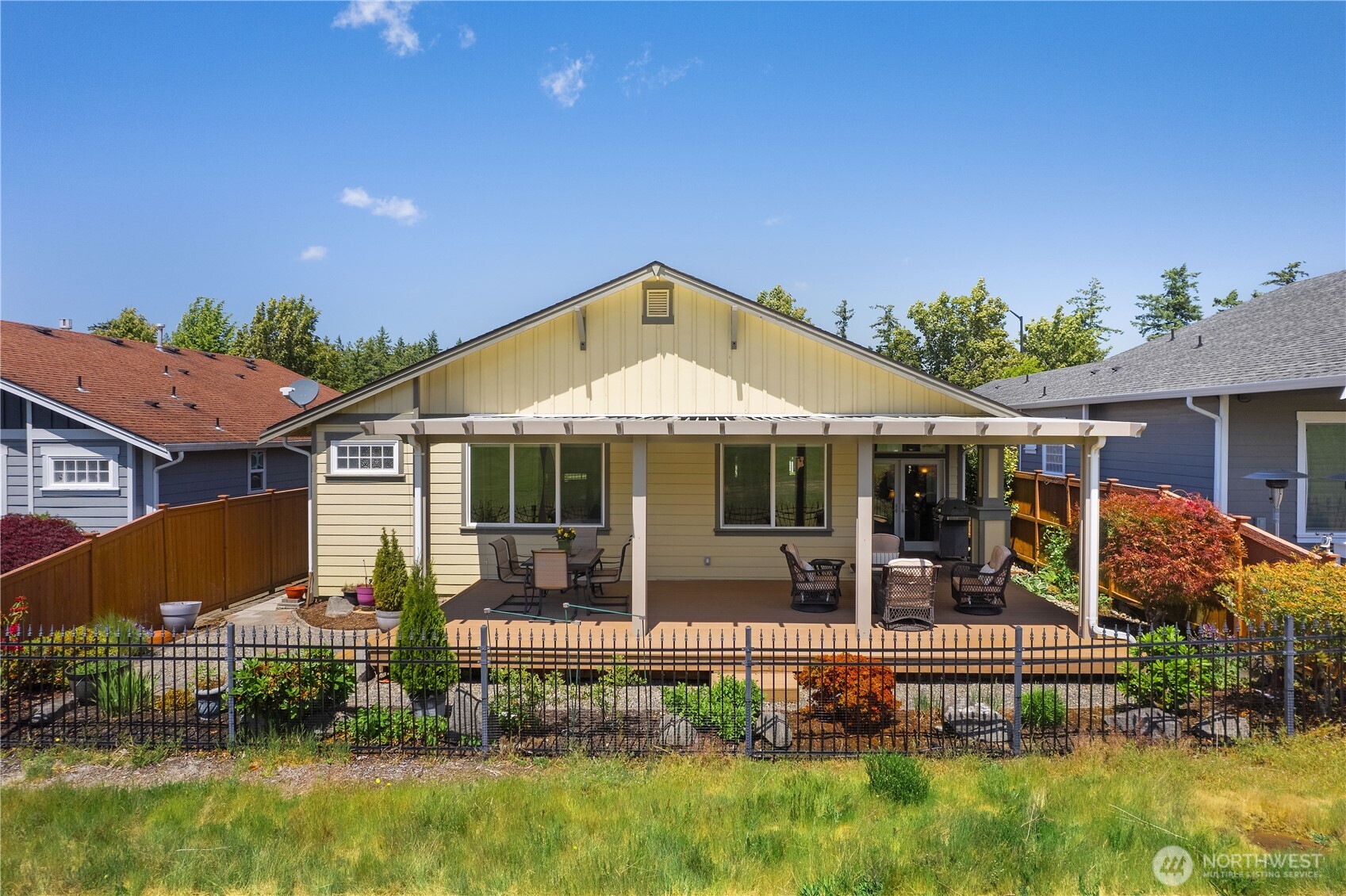 8305 Vashon Drive NE
