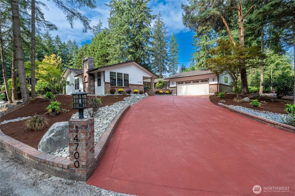 Photo of 14700 26th Drive SE, Mill Creek, WA 98012 (MLS # 2550380)