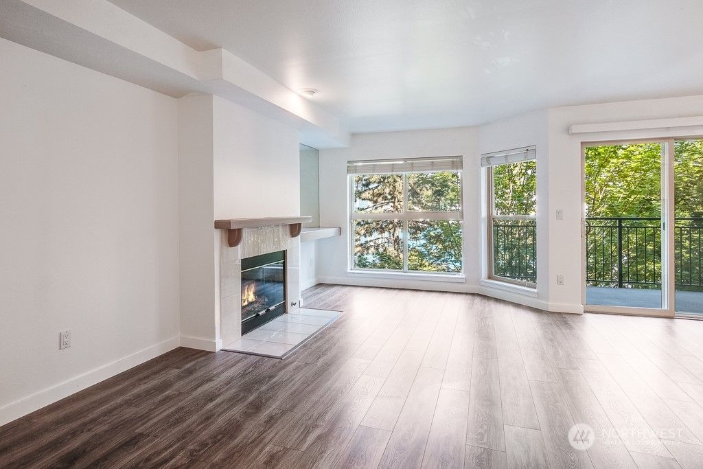 Photo of 1425 Dexter Avenue N #611, Seattle, WA 98109 (MLS # 2077554)