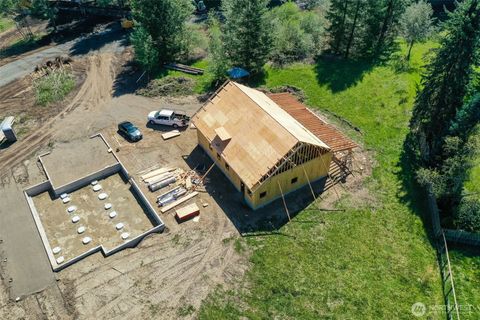 111 Campfire Lane Packwood WA 98361