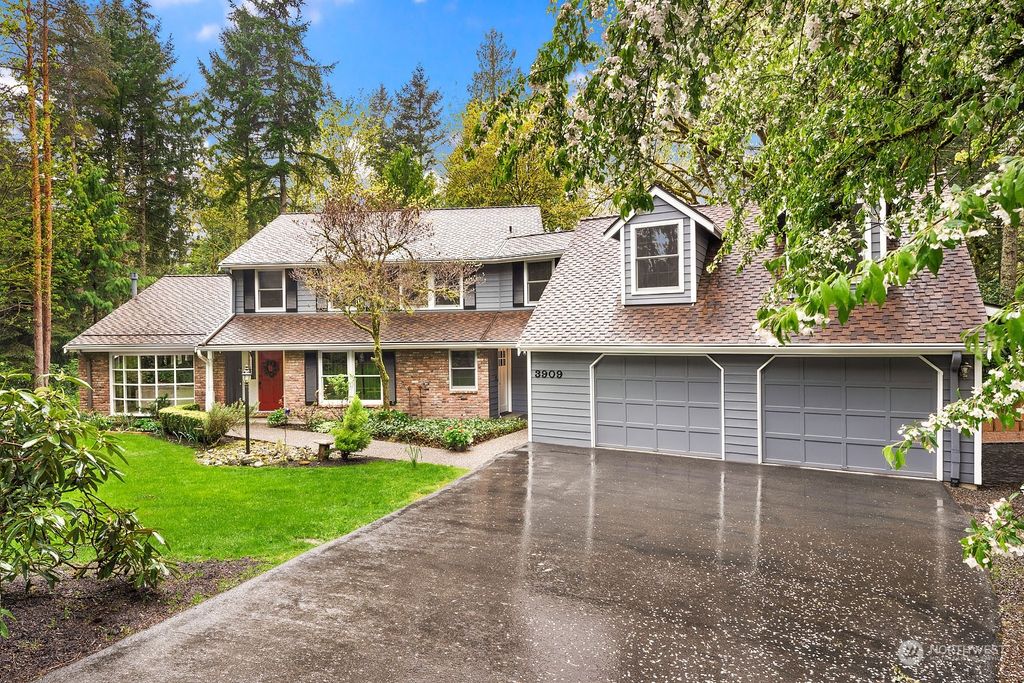 Photo of 3909 142nd Place NE, Bellevue, WA 98007 (MLS # 2035143)