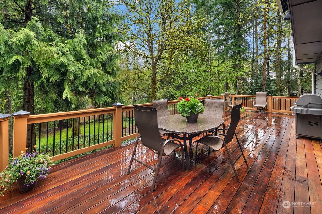 Photo of 3909 142nd Place NE, Bellevue, WA 98007 (MLS # 2035143)