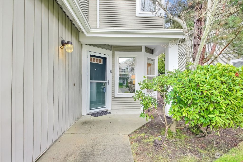 Photo of 5609 N Grove Drive, Mukilteo, WA 98275 (MLS # 2207303)