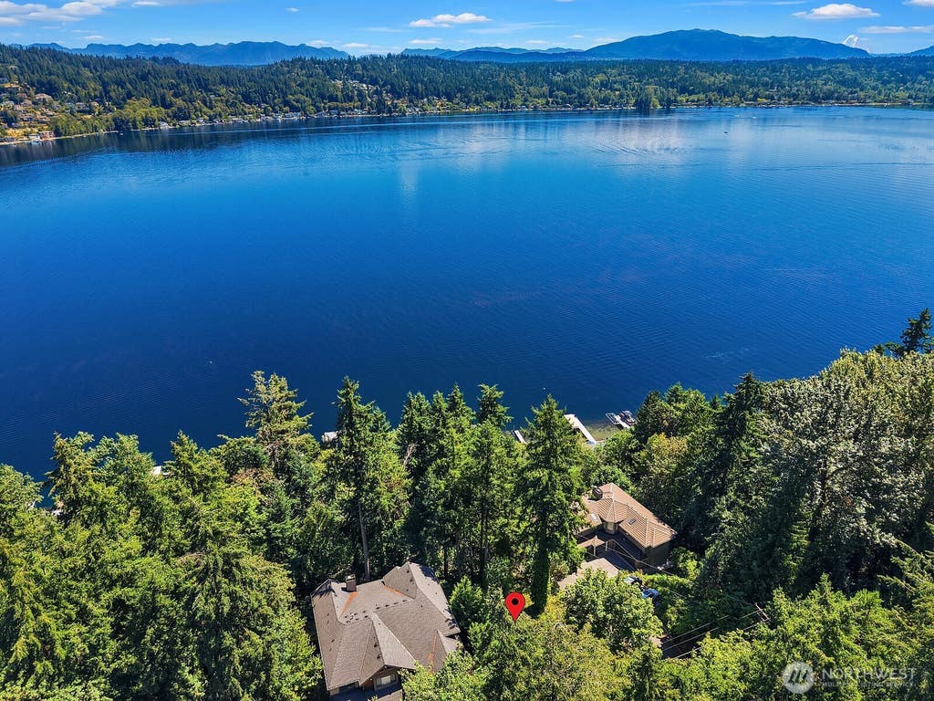 Photo of 1464 W Lake Sammamish Parkway PKWY, Bellevue, WA 98008 (MLS # 2566739)