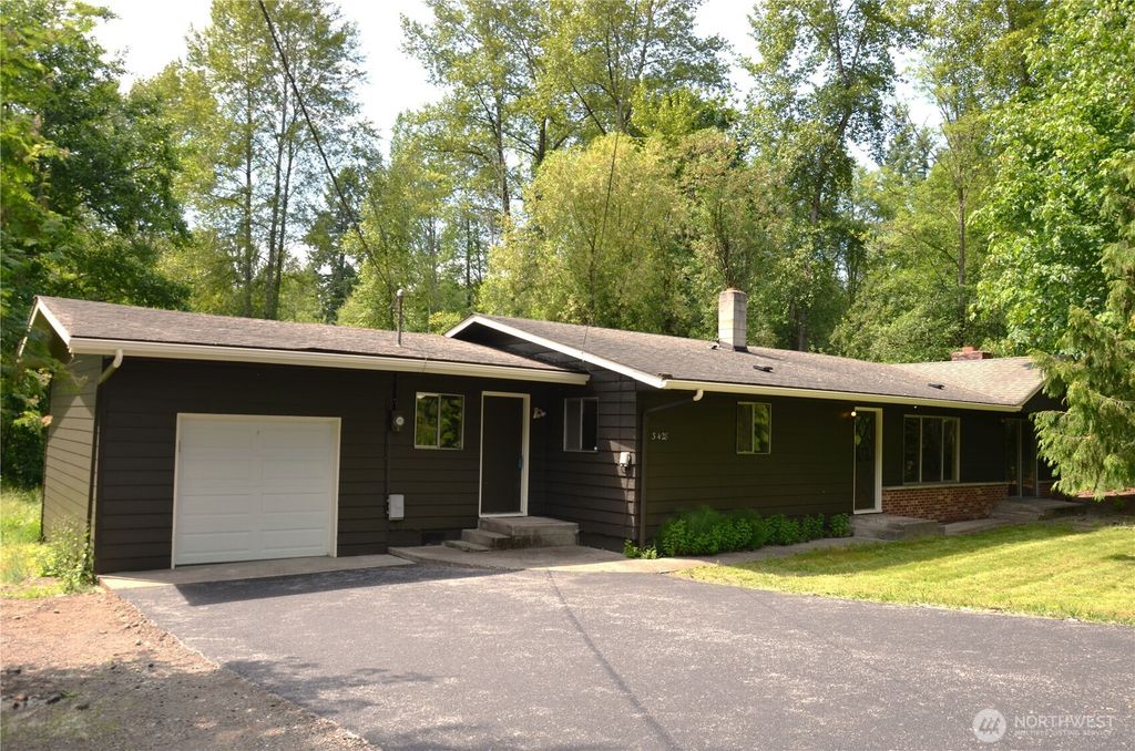 Photo of 3428 99th Avenue NE, Lake Stevens, WA 98258 (MLS # 2392325)