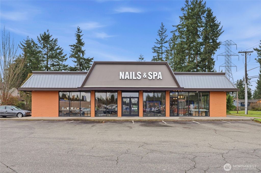 Photo of 1 124th Avenue NE, Kirkland, WA 98034 (MLS # 2490074)