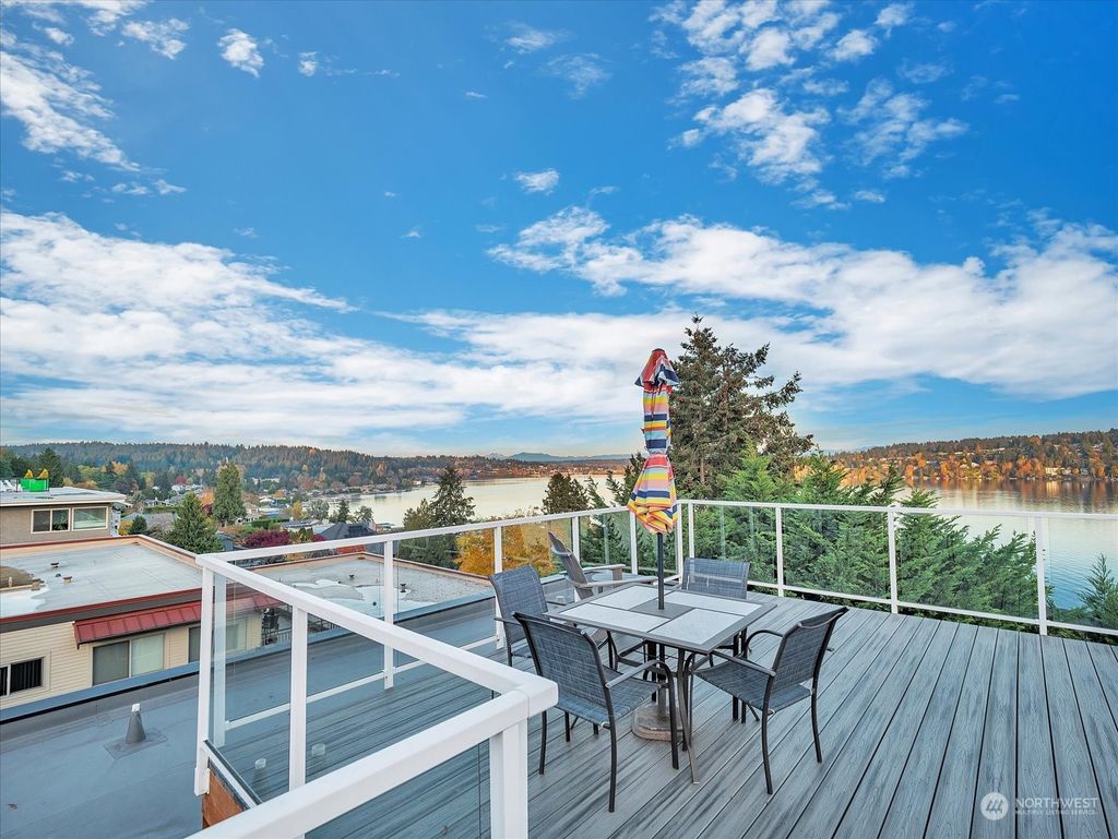 Photo of 3825 NE 155th Place #102, Lake Forest Park, WA 98155 (MLS # 2309974)