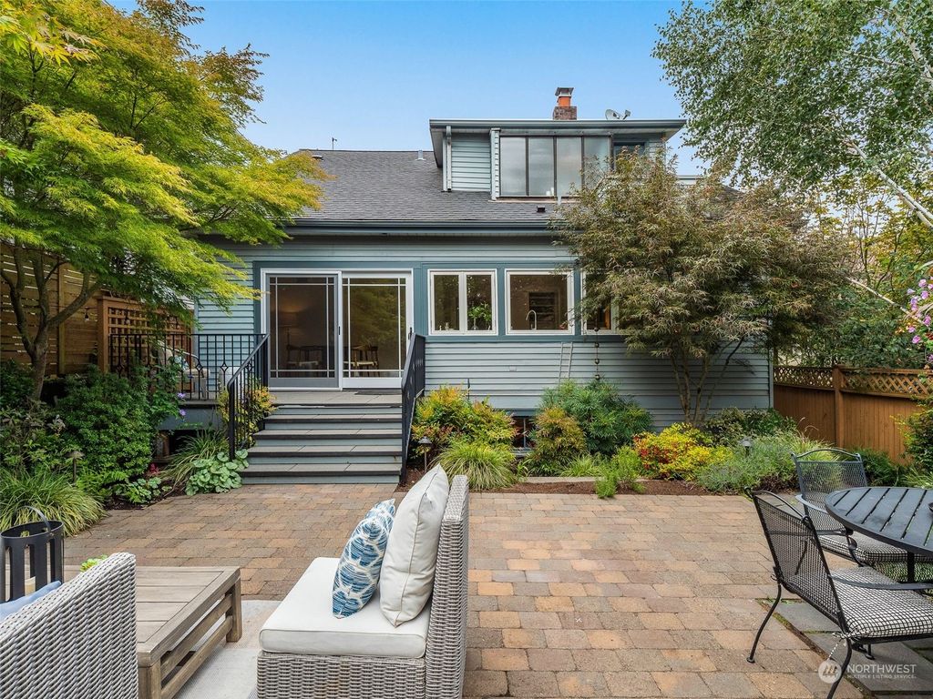 Photo of 463 Crockett Street, Seattle, WA 98109 (MLS # 2276879)