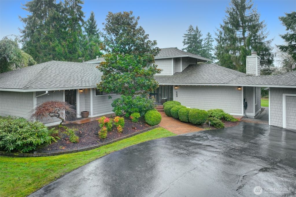Photo of 243 140th Avenue NE, Bellevue, WA 98005 (MLS # 2487226)
