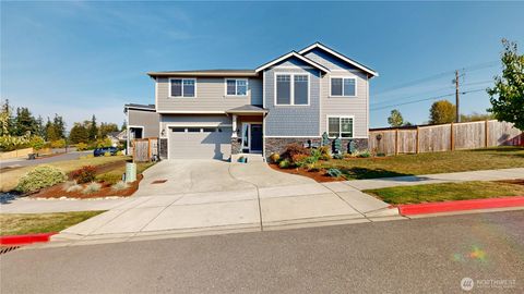 Photo of 3206 N 28th Street, Mount Vernon, WA 98273 (MLS # 2435764)