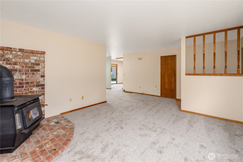 83 Shorts Lane