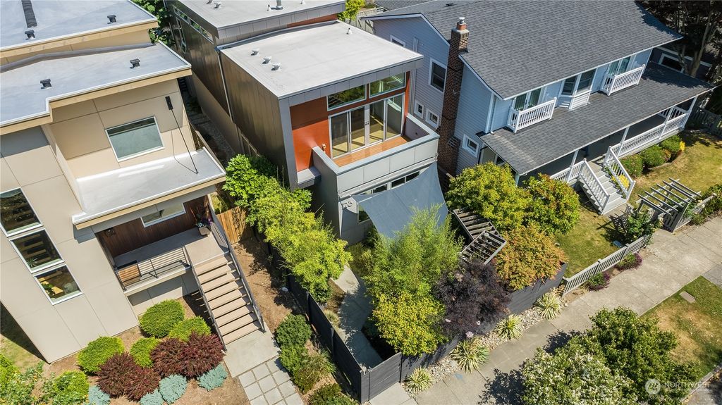 Photo of 128 NE 63rd Street, Seattle, WA 98115 (MLS # 2133316)