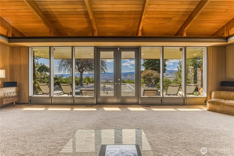 218 Sunnyslope Heights Road
