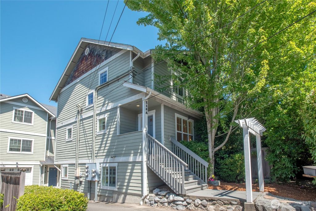 Photo of 118 N 104th Street #A, Seattle, WA 98133 (MLS # 2451500)