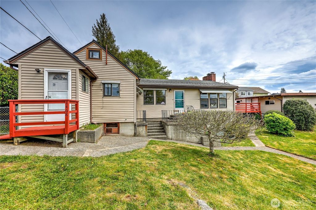 Photo of 1408 Winfield Avenue, Bremerton, WA 98310 (MLS # 2509976)