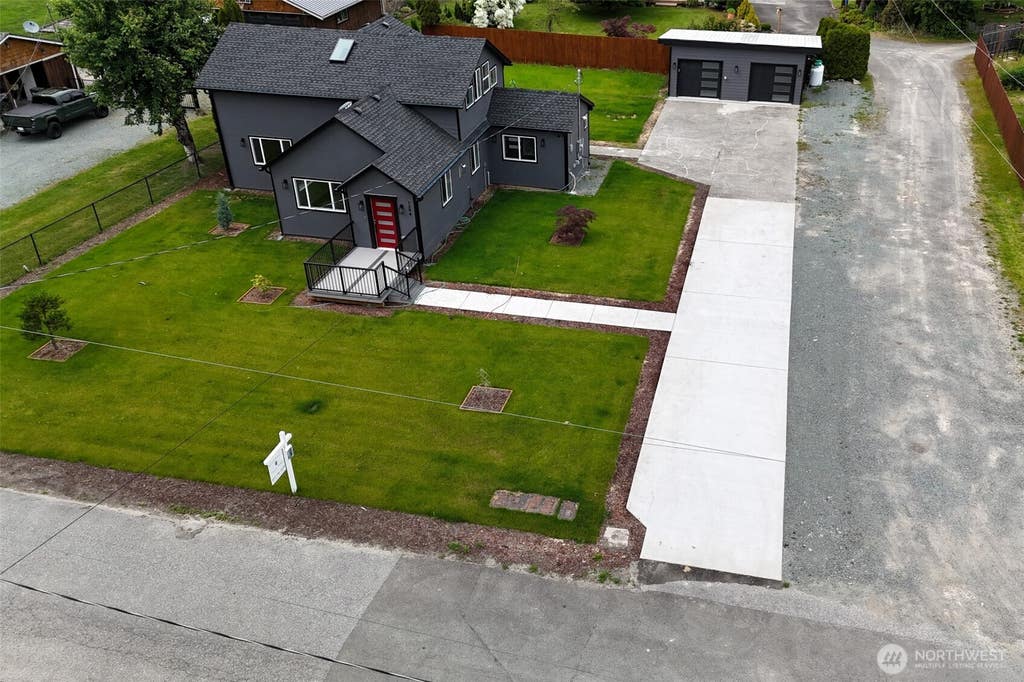 Photo of 1294 Seeman Street, Darrington, WA 98241 (MLS # 2537728)