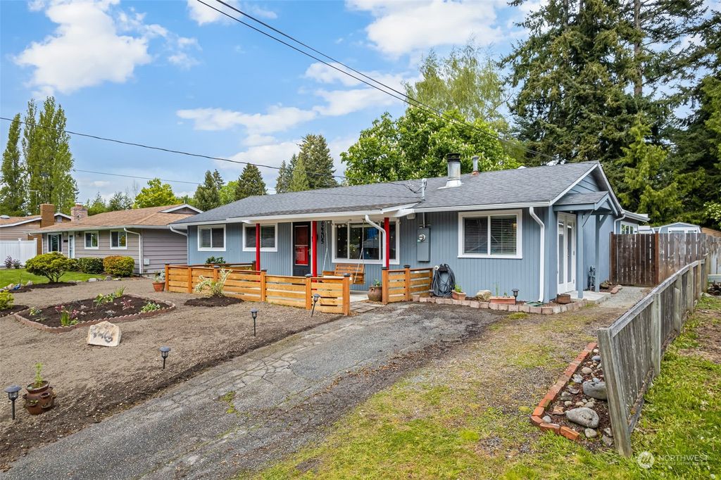 Photo of 22205 38th Avenue W, Mountlake Terrace, WA 98043 (MLS # 2234826)