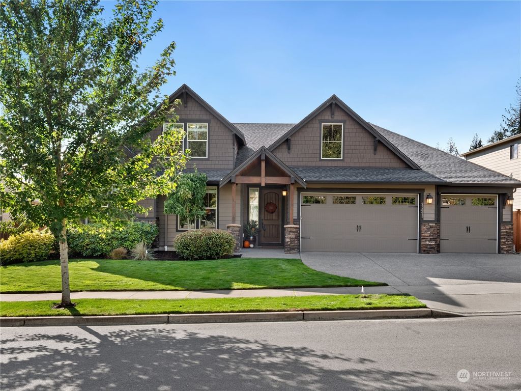 Photo of 25625 SE 209th Loop SE, Covington, WA 98042 (MLS # 2288664)