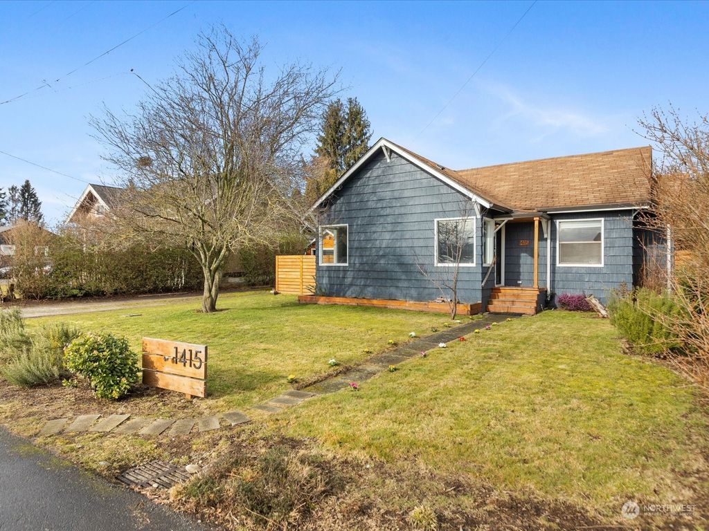 Photo of 1415 9th Street, Marysville, WA 98270 (MLS # 2329135)