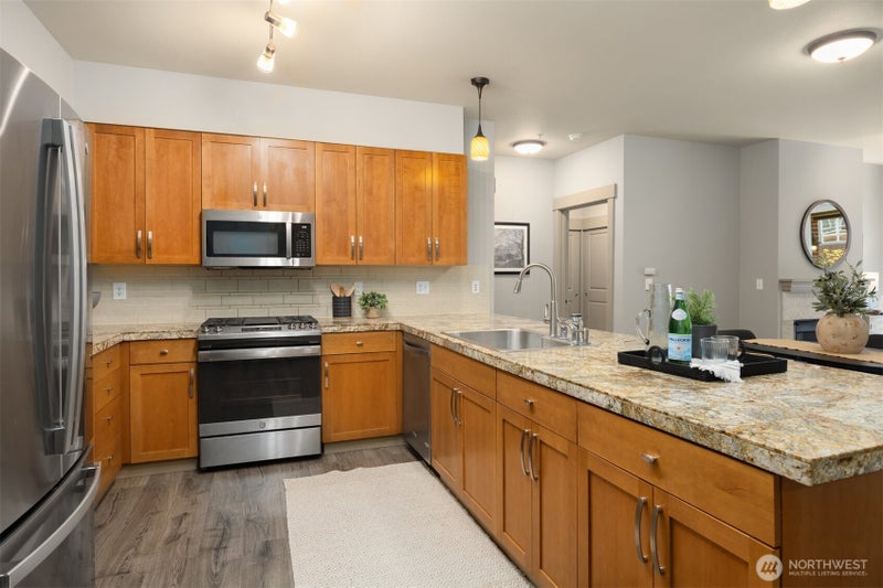 1880 25th Avenue NE 210