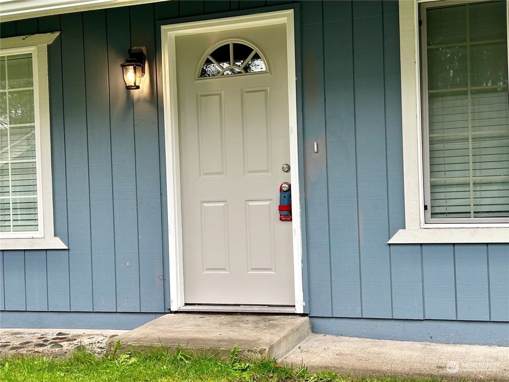 Photo of 19408 SE 265th Street, Covington, WA 98042 (MLS # 2184982)