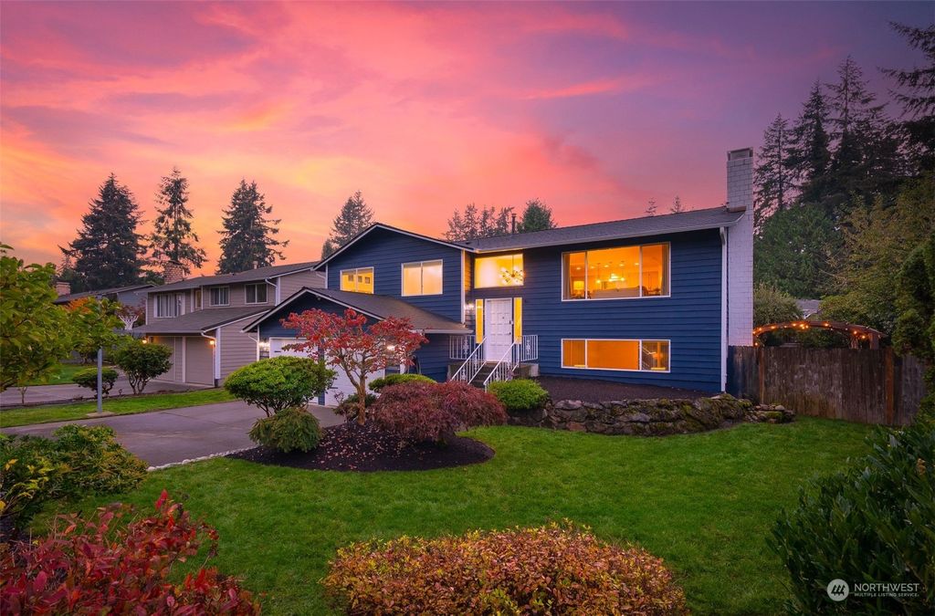 Photo of 11304 28th Drive SE, Everett, WA 98208 (MLS # 2304866)