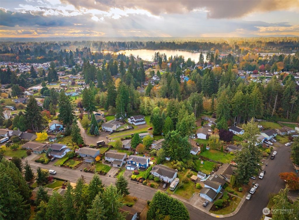 Photo of 11304 28th Drive SE, Everett, WA 98208 (MLS # 2304866)