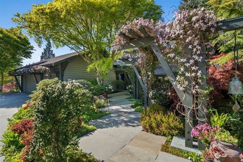 A home in Port Ludlow