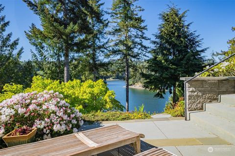 A home in Port Ludlow