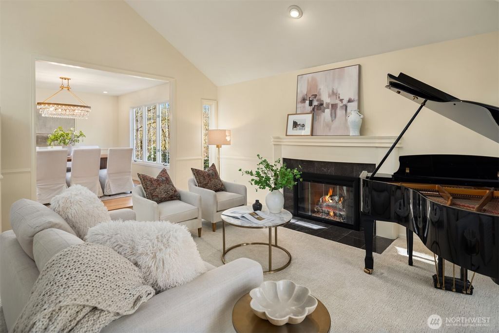 Photo of 6731 153rd Place SE, Bellevue, WA 98006 (MLS # 2484384)