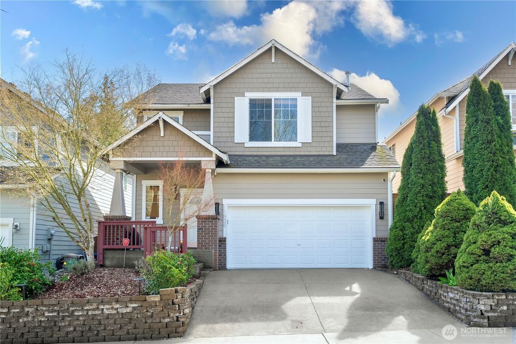 Photo of 11835 SE 176th Court, Renton, WA 98058 (MLS # 2351882)
