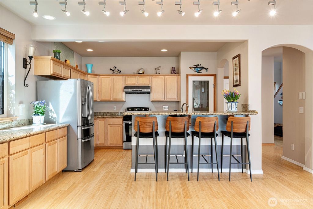 Photo of 11835 SE 176th Court, Renton, WA 98058 (MLS # 2351882)