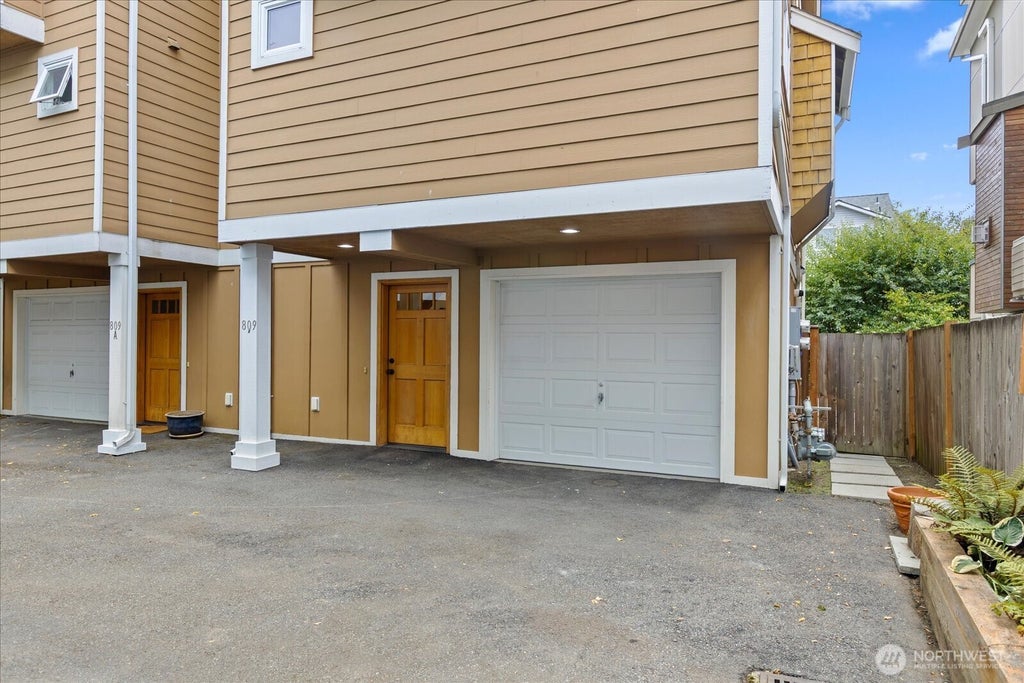 Photo of 809 NW 53rd Street #B, Seattle, WA 98107 (MLS # 2587081)