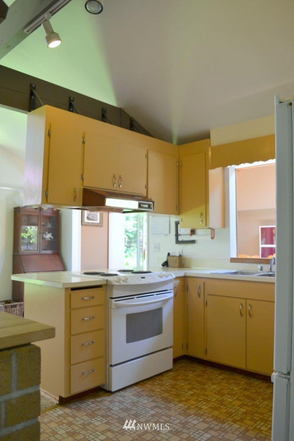 listing image 9360704033609081707