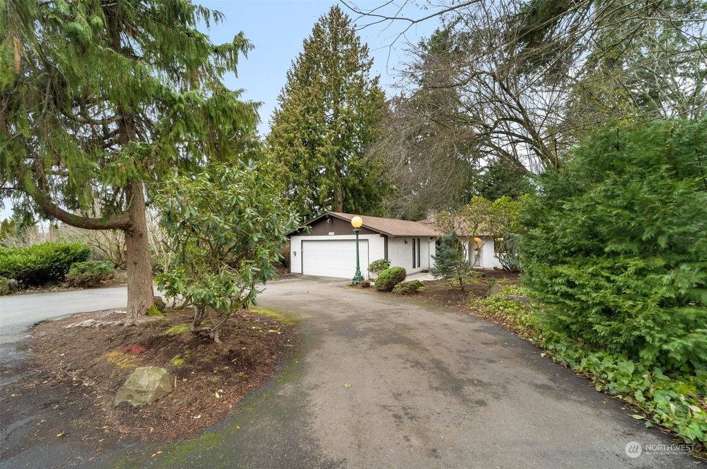 Photo of 6346 NE 156th Street, Kenmore, WA 98028 (MLS # 2034294)