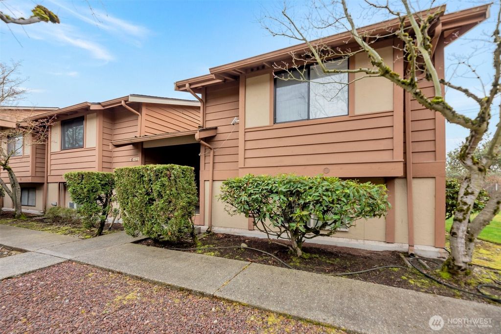 Photo of 4818 S 187th Place #C205, SeaTac, WA 98188 (MLS # 2340215)