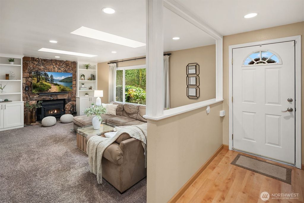 Photo of 14404 146th Place SE, Renton, WA 98059 (MLS # 2494274)