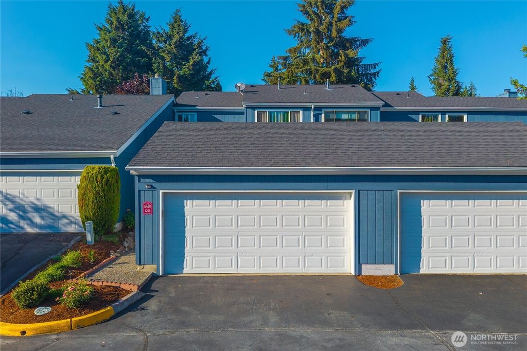 Photo of 3208 SW 319th Place #39, Federal Way, WA 98023 (MLS # 2444081)