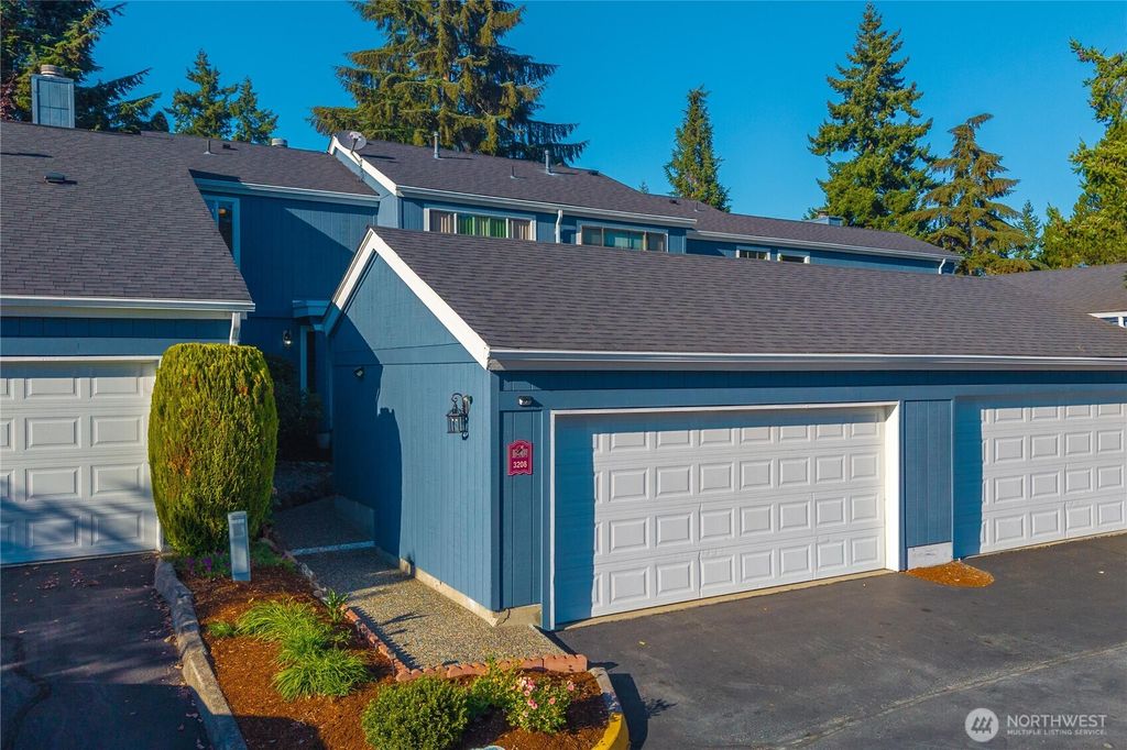 Photo of 3208 SW 319th Place #39, Federal Way, WA 98023 (MLS # 2444081)