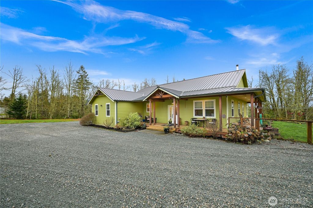 Photo of 5592 Parkridge Place, Sedro Woolley, WA 98284 (MLS # 2460252)