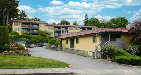 Photo of 11642 100th Avenue NE #305, Kirkland, WA 98034 (MLS # 2539180)